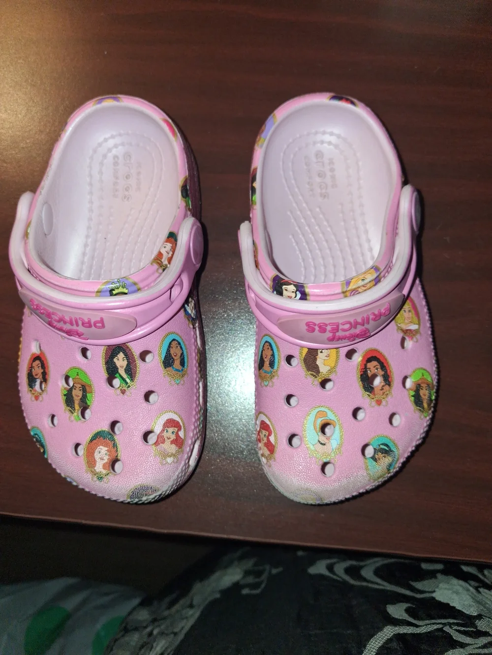 CROCS Kids Pink Princess Print Clogs